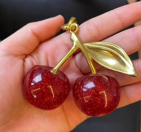 T❹❶💐Llavero con Colgante de Cereza Encantador