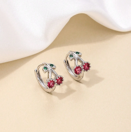 ❸❸💫1 par de nuevos pendientes de verano de cobre pequeños y elegantes con cerezas, adecuados para mujeres para uso diario