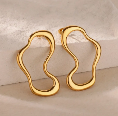 T❹❻🌹1pz Pendientes Elegantes de Acero Inoxidable en Tono Dorado Estilo Bohemio