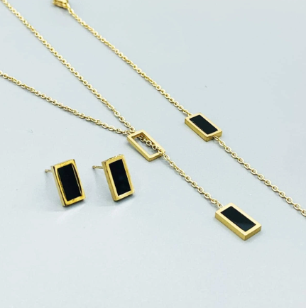 ❾☘️Conjunto de joyería de moda para mujer de 4 piezas con collar, pulsera y aretes de acero inoxidable con concha negra rectangular - Estilo de vacaciones bohemio, adecuado para cumpleaños, Navidad, Año Nuevo y otros festivales