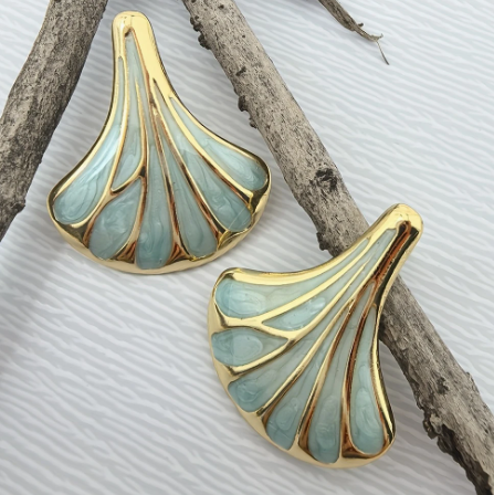 T❹❺🦋1 Par de Pendientes Elegantes con Diseño de Hoja en Acero Inoxidable