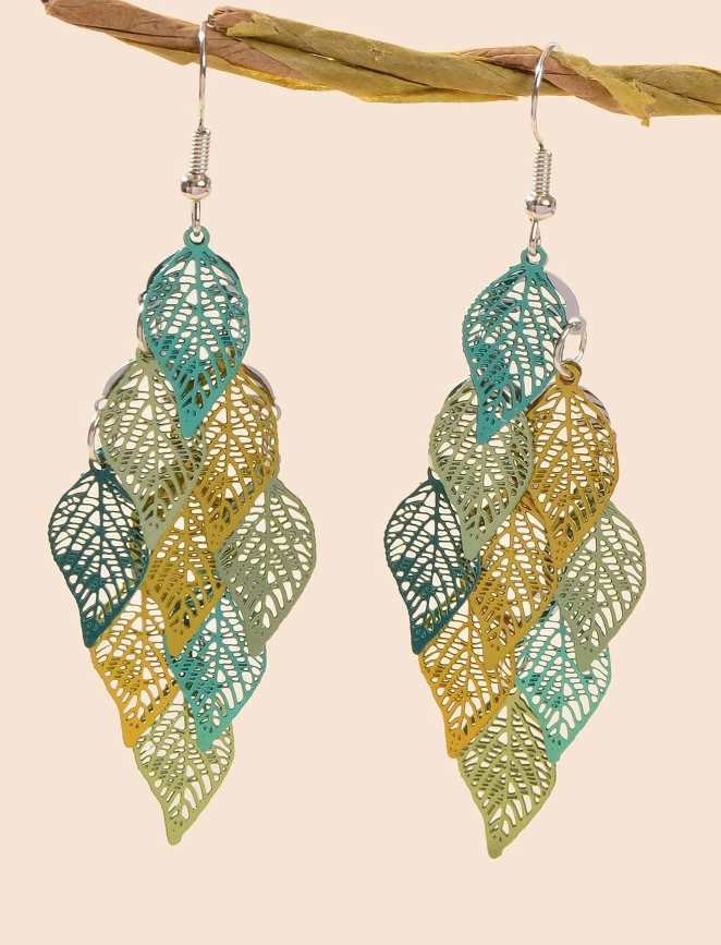 🌻2 piezas Pendientes de tachuela verde en forma de hoja simple