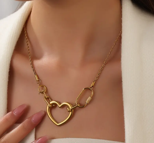 T❸❷🍁1pieza Estilo Boho Vintage Collar de Pendiente de Corazón Bañado en Oro de 18K para Diario y Fiestas - Acero Inoxidable 304
