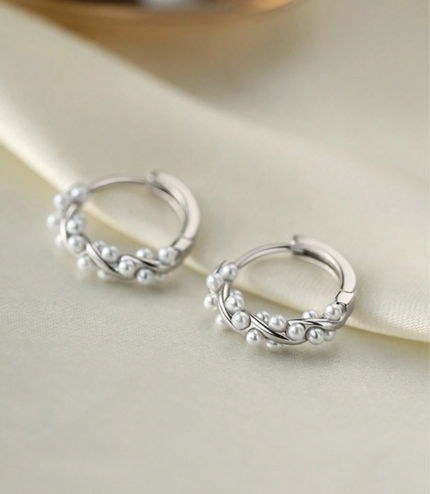 ❹❺🦋1 par de elegantes y versátiles pendientes minimalistas con perla