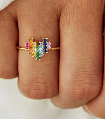 T❹❺🦋Anillo Encantador de Corazón Arcoíris en Plata de Ley 925