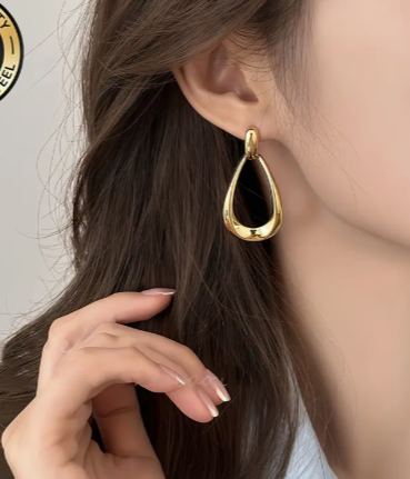 T❺❶🌻Arete de acero inoxidable hipoalergénico con forma de lágrima, bañado en oro de 18K