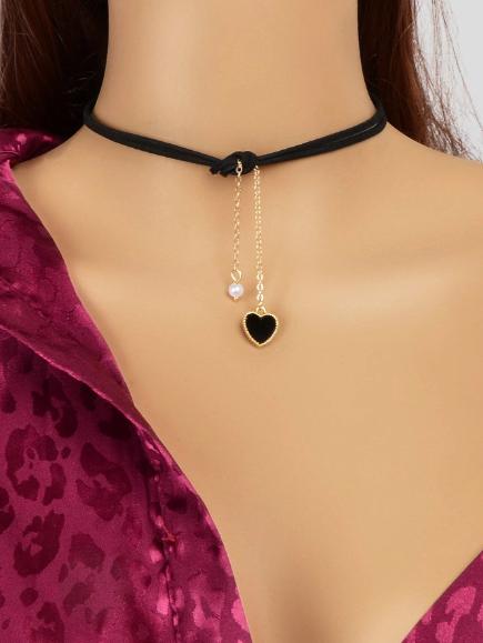 ❽❣️Gargantilla con accesorio de corazón