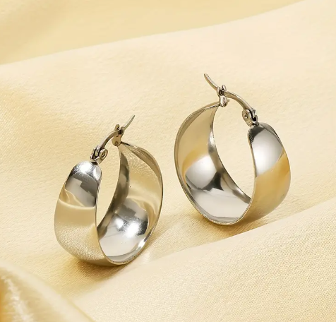 T❸⓿🌼Pendientes de Acero Inoxidable de Arco Ancho Minimalistas y Elegantes - Acabado de Titanio de Lujo, Joyería de Declaración Audaz para Hombres