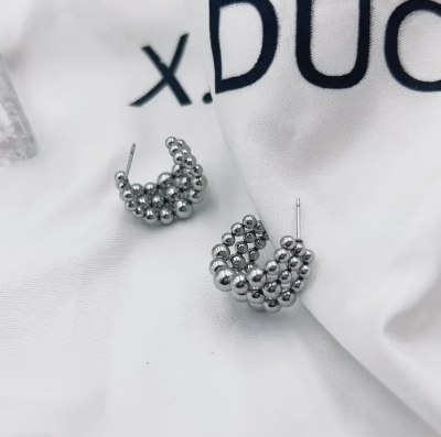 T❹❻🌹Pendientes de acero inoxidable con diseño de 3 anillos