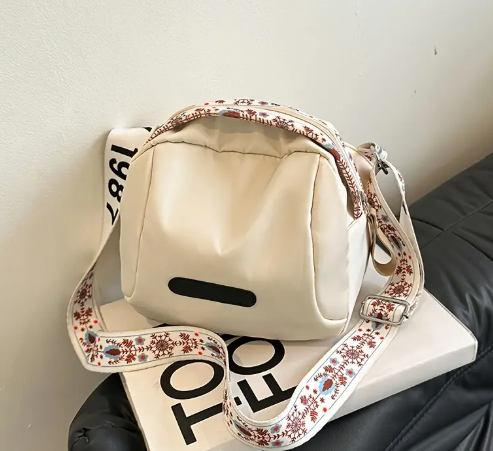 T❸❾🍀Bandolera de nailon para mujer, modelo nuevo 2025, espaciosa, diseño único, ideal para el uso diario