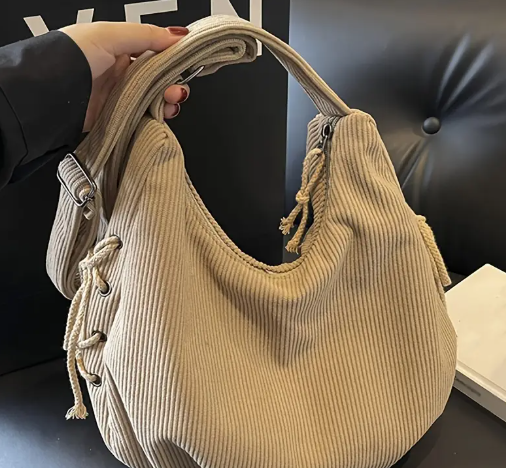 T❹❸🍀Bolso bandolera casual de pana para mujer, cartera tipo media luna de color sólido.
