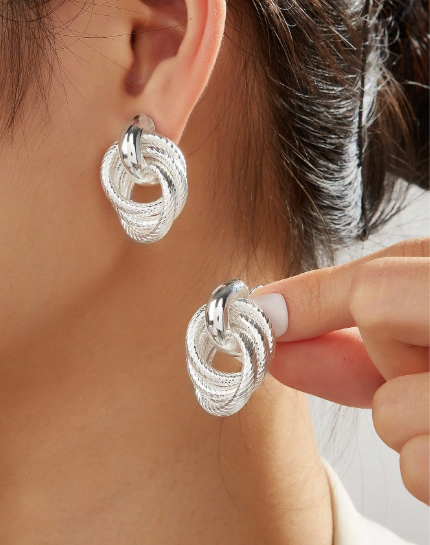 ❸❶🌸1 Par De Pendientes De Presión Con Textura Arrugada Retorcida Fresca Al Estilo Europeo Y Americano