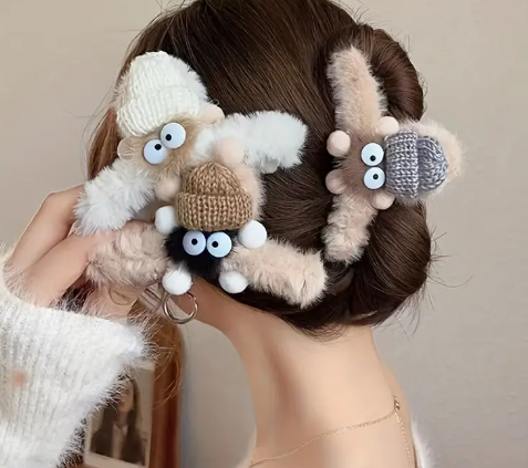 T❸❸💫3pcs Elegantes Pinzas para el Cabello de Bola de Carbón de Peluche