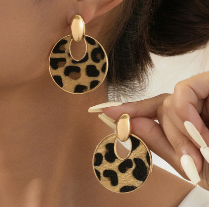 T❹❺🦋1 Par de Pendientes de Círculo Metálicos con Estampado de Leopardo y Estilo Vintage