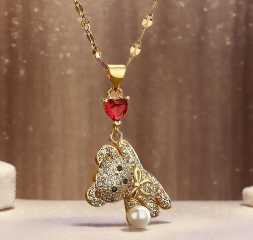 T❹⓿🍁 1 collar con colgante de oso adorable con circonita sintética y chapado en oro de 18 quilates