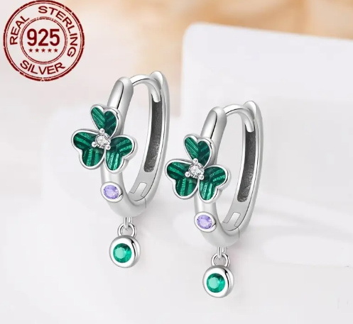 T❸⓿🌼Elegantes Pendientes de Aro de Trébol de Cuatro Hojas en Plata de Ley 925 con Gemas Verdes y Moradas - Diseño Lujoso de Inspiración Vintage