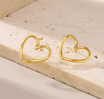 T❺❶🌻Pendientes de corazón de acero inoxidable hipoalergénico, chapados en oro de 18K, anti-oscurecimiento, cómodos y versátiles, simples y elegantes, accesorios de joyería de alta calidad para uso diario