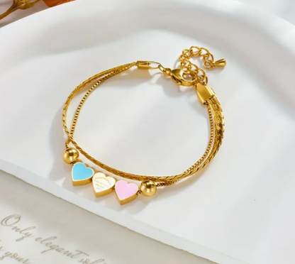 T❹❻🌹Pulsera Elegante de Acero Inoxidable en Tono Dorado con Doble Capa y Colgantes