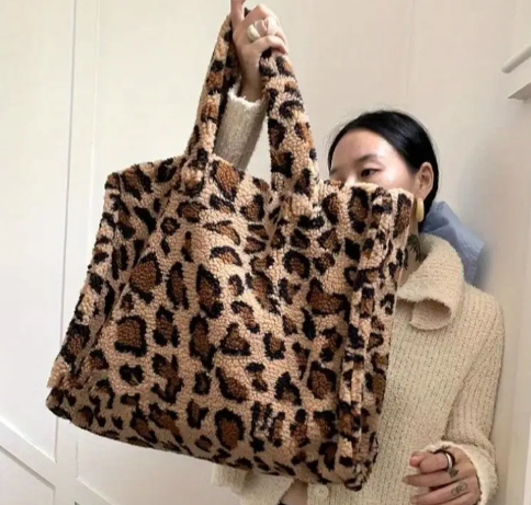 T❸❽💖New Large Capacity Leopard Print Tote Bag