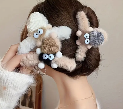 T❸❸💫3pcs Elegantes Pinzas para el Cabello de Bola de Carbón de Peluche