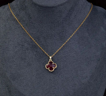 T❹❹🍂1pc Collar con Colgante de Trébol de Cuatro Hojas de Circonita Sintética Roja