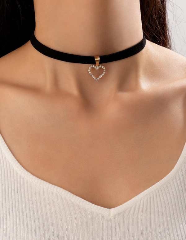 🍒Gargantilla con diamante de imitación con accesorio de corazón