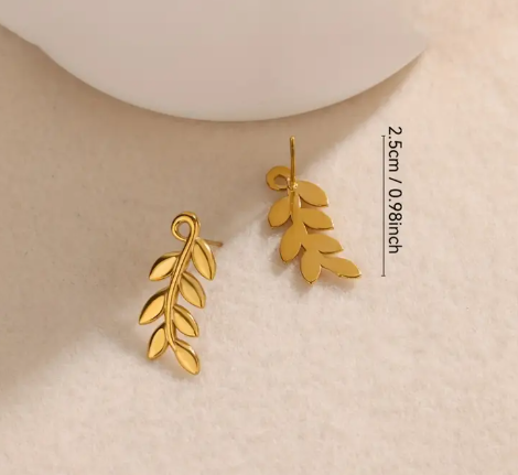 T❹❻🌹1 pza. Pendientes de hoja de árbol de acero inoxidable dorado elegante
